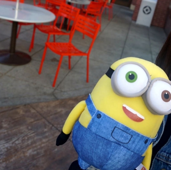 ❗Minions Illuminations BOB The Rise of Gru Plush from Universal❗ - Picture 3 of 3